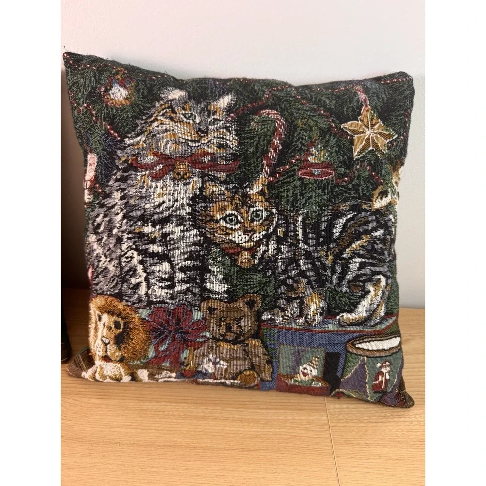 Christmas Cat Tapestry Throw Pillows Pair Woven Holiday Tree Teddy Bear Decor